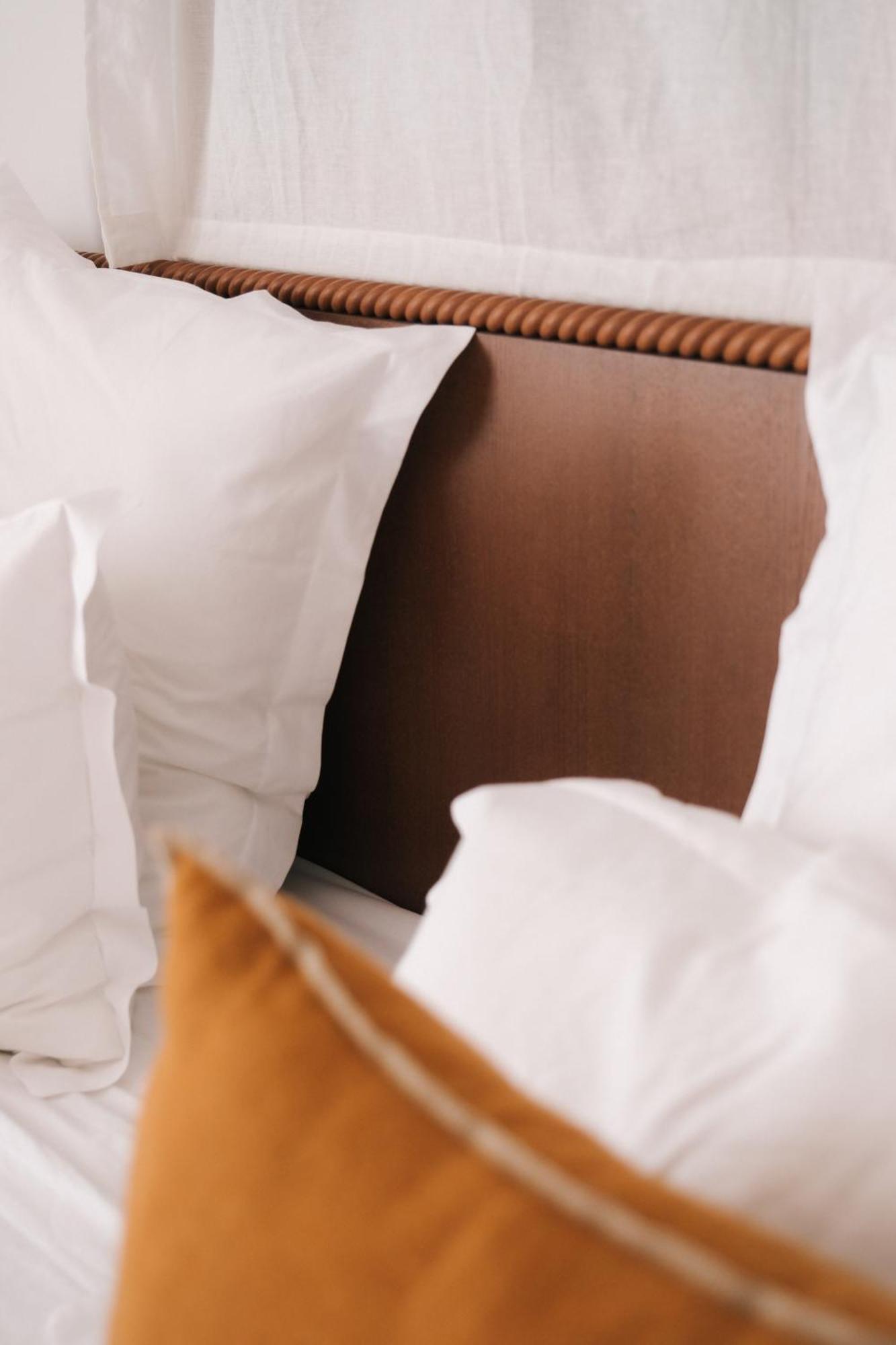 Boutique Hotel Responsable Et Restaurant Basgi Basgi 圣弗洛朗 外观 照片